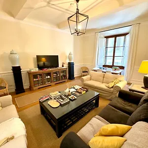  Apartment Tintori Elegant Italy