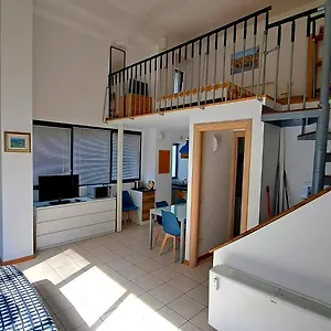 Apartment Gemme Fiorentine In Front Of The Train Station 5 Minutes From The Centre Free Parking Italy